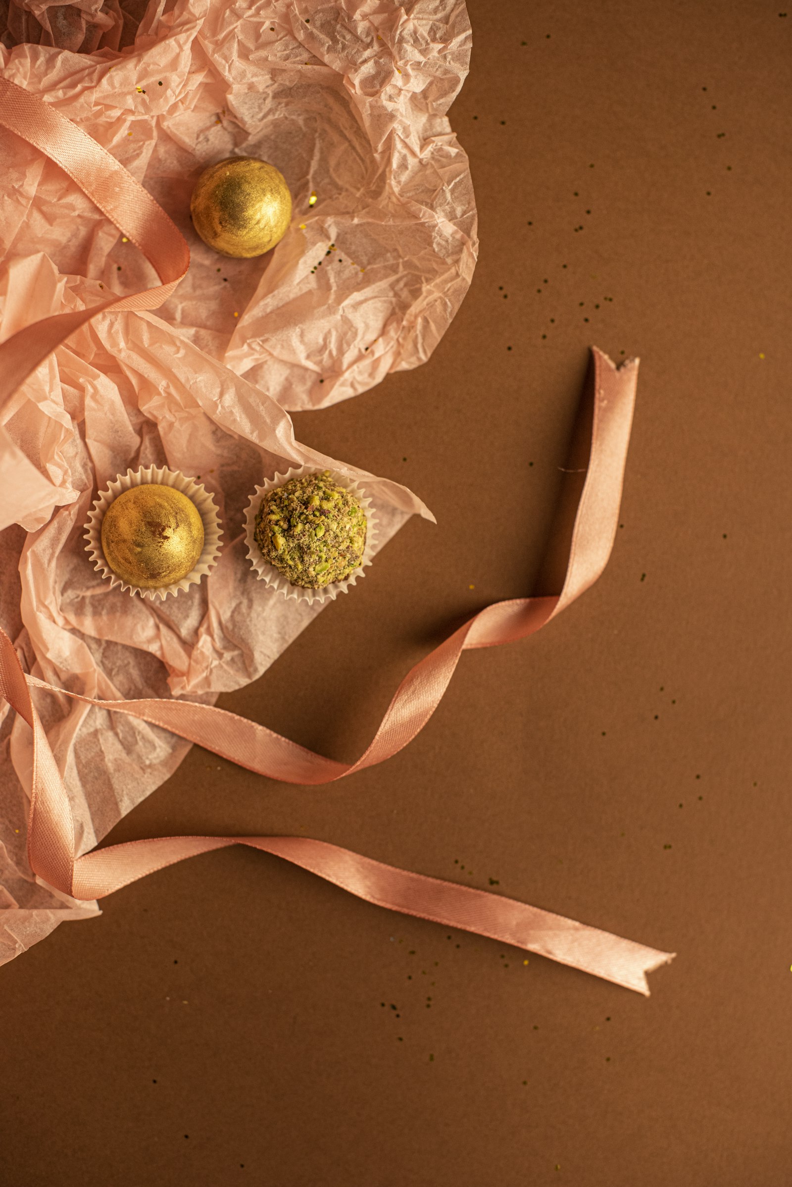 A hand-packed gift hamper with ribbon